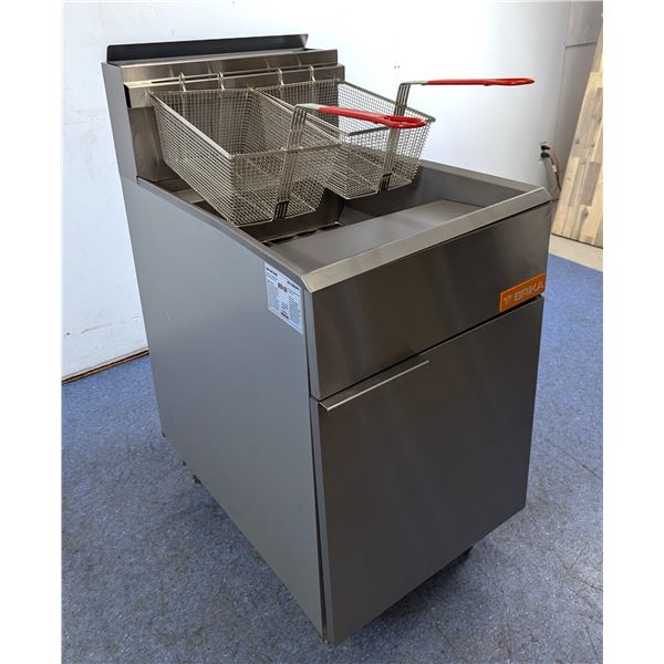 70lb Natural Gas Fryer, 150K BTU, Brika BFR-70 | 416/R4