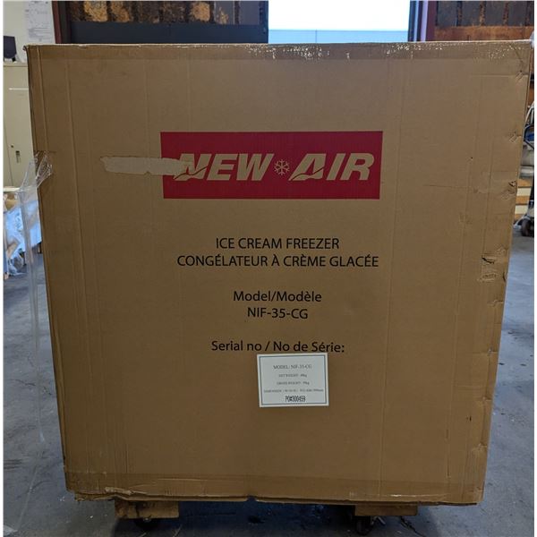 New Air 35" Ice Cream Freezer with Curved Glass Top | 40089/LBD