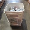 Image 1 : BUCKET OF GOLF BALLS