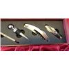 Image 4 : 2 BRAND NEW WINE GIFT BOXES - 2 BOTTLE WINE HOLDER W/ CORKSCREW, POURER, THERMOMETER, AND DRIP RING 
