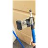 Image 3 : 2 EXTENDABLE LOAD LOCK BARS