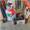 Image 1 : BOX OF OUTDOOR LIGHTS WITH 31" SNOWMAN FIGURE AND OWL