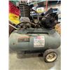 Image 2 : SAYLOR BEALL AIR COMPRESSOR