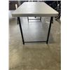 Image 3 : 4' FOLDING TABLE