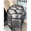 Image 3 : 8 FOLDING CHAIRS