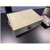 Image 3 : JEWELRY BOX WITH CONTENTS AND 10 BROACHES