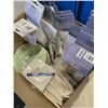 Image 2 : SINGLE WAX HEATER, WOVEN STRIPS WAXING KITS, 22PCS PLUS WAX COLLARS AND MORE