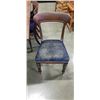 Image 2 : ANTIQUE MAHOGANY DROP SIDE TABLE AND 3 EMPIRE STYLE DINING CHAIRS