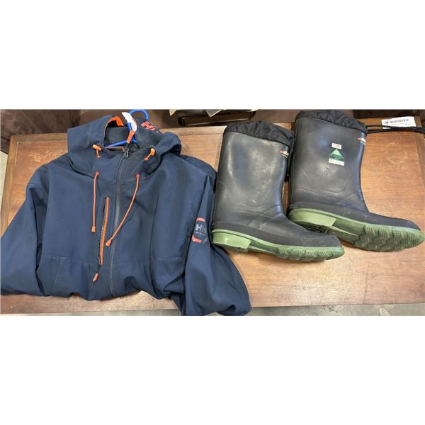 BAFFIN SIZE 8 STEEL TOE RUBBER BOOTS AND HELLY HANSEN SIZE XL JACKET