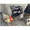 Image 2 : LOT OF KNICK KNACKS AND HOUSEHOLD ITEMS