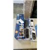 Image 2 : PHILIPS HD WING ANTENNA WITH 5 UNIVERSAL REMOTES