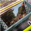 Image 4 : CRATE OF RECORDS INCLUDING SEVERAL BEATLES ALBUMS AND CRATE OF CDS