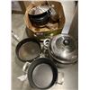 Image 2 : POTS AND PANS WITH LIDS