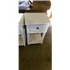 Image 2 : PAIR OF WHITE 1 DRAWER NIGHTSTANDS