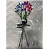 Image 1 : 4 SOLAR GARDEN FLOWERS