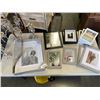 Image 1 : 3 CANDLE HOLDERS AND ASSOERTMENT OF FRAMES