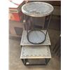 Image 1 : 2 METAL NESTING TABLES AND ROUND TABLE