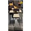 Image 1 : 3 FOLDING STOOLS
