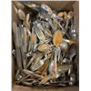 Image 3 : BOX OF ASSORTED COLLECTOR SPOON AND CUTLERY, AND CROCK POT