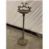 Image 1 : ANTIQUE ASHTRAY STAND