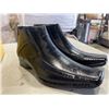 Image 3 : NEW MENS SIZE 8 BLACK DRESS SHOES