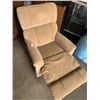 Image 3 : LAZY BOY FABRIC RECLINER