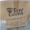 Image 3 : NEW TINY GEEKS CHILDRENS TABLE AND CHAIR SET