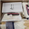 Image 2 : SINGLE WAX HEATER, WOVEN STRIPS WAXING KITS, 22PCS PLUS WAX COLLARS AND MORE