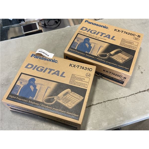 2 VINTAGE PANASONIC DIGITAL TELEPHONES IN ORIGINAL BOXES MODEL KX-T7431C