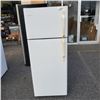 Image 1 : WHITE FIRGIDAIRE APARTMENT SIZE FRIDGE, WORKING