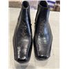 Image 2 : NEW MENS SIZE 10 BLACK DRESS SHOES , NO BOX
