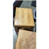 Image 3 : 2 OAK SIDE TABLES