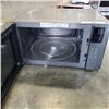 Image 2 : LG 0.9 CU FT MICROWAVE WITH SMART INVERTER - TESTED WORKING, RETAIL $169