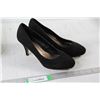 Image 1 : Size 8.5 George High Heels