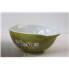 Image 3 : (2) Pyrex Mixing Bowls