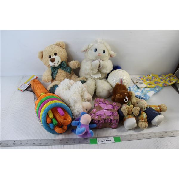 Coin bank, Stuffies, Toys