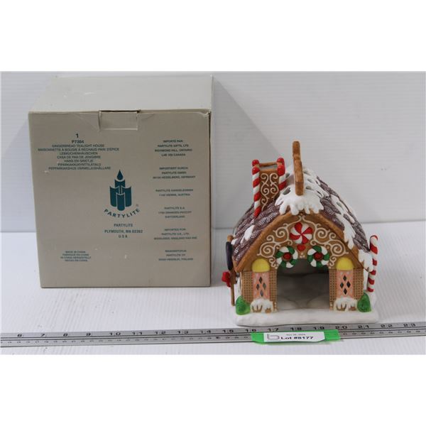 Party Lite Gingerbread Tealight House in Box
