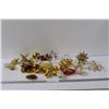 Image 1 : (30+) Gold Christmas Tree Ornaments - Assorted