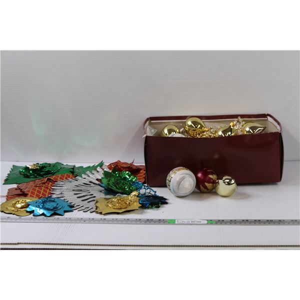 (30+) Gold Christmas Tree Ornaments - Assorted & (8) Garlands - Assorted