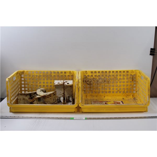 (2) Stacking Organizers & (4) General Brand Hitches & Pins