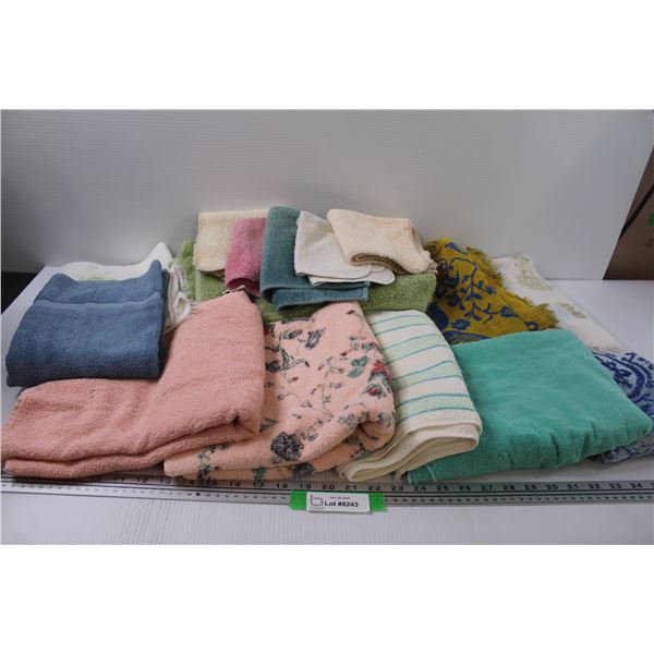 (9) Towels (Hair Sized) & (5) Hand Towels - Assorted Sizes
