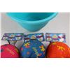Image 3 : Kids Sand Pail w/ (3) Aqua Flo Water Balls