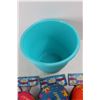 Image 4 : Kids Sand Pail w/ (3) Aqua Flo Water Balls