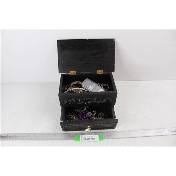 Jewellery Box- Brocken Knob w/ Various Pieces Of Jewellery- All As Is