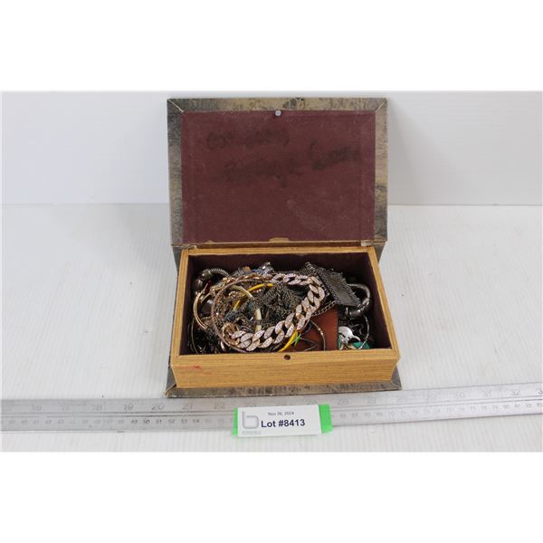 Book Like Jewellery Box, 8'' x 5.5'' x 2'' w/ Various Pieces Of Costume Jewellery