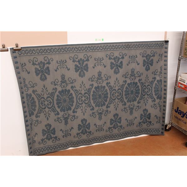 *Outdoor Deck/ Patio Mat, 70'' x 47''