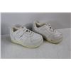 Image 6 : (2) Pairs Of Children's Basketball Style Shoes- Size 6 And 7