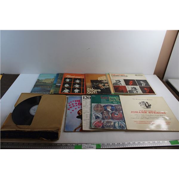 (10+) Vinyl Records - Johann Strauss, The Big Brass Band and Cliff Carpenter
