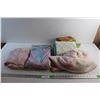 Image 1 : (5) Baby Blankets