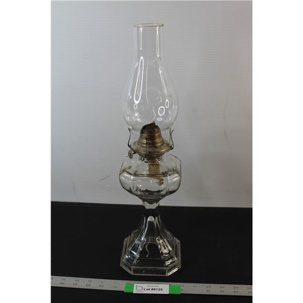 Kerosene Lamp w/ Chimeny